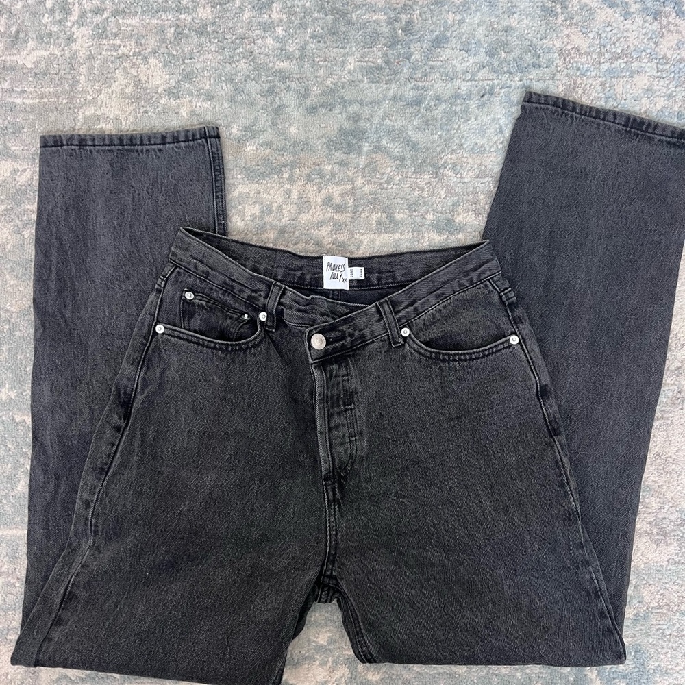 Princess Polly washed Black Gray Relaxed Button Fly Jeans, Size 4